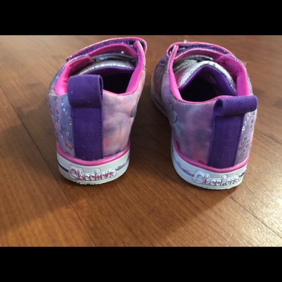 Light up Sketchers. Little girl size 13.5. - Picture 4 of 6